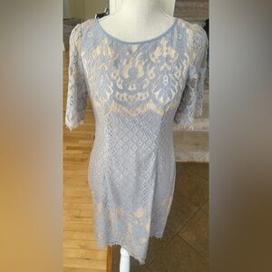 Adrianna Papell Georgia Lace Sheath Dress in Light Blue/Lavender - Size 4